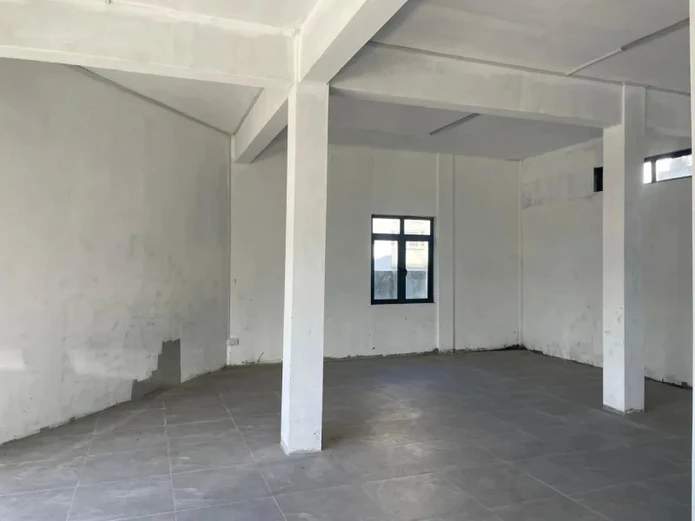 Warehouse - 150m2 - Port Louis - Ref. EN93718LO
