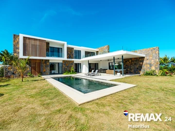 4 Bedroom Villa