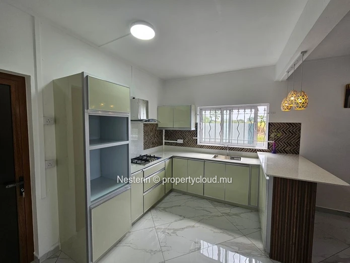 Duplex moderne et neuf de 3 chambres 