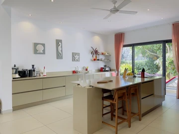 4 Bedroom Villa
