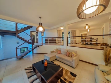 4 Bedroom Villa