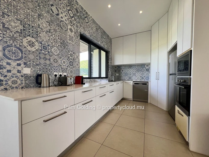 3-Bedroom Penthouse in Central Tamarin - Private Plunge Pool with Sea & Mountain Views