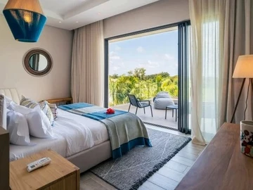 4 Bedroom Villa