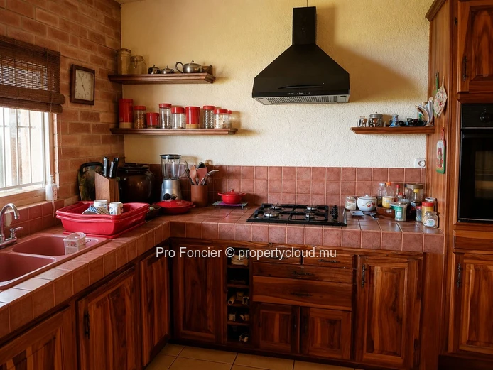 Maison à vendre à Sorèze - Belle maison style chalet dans un cadre verdoyant