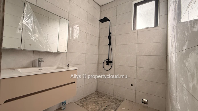 Modern Apartment 