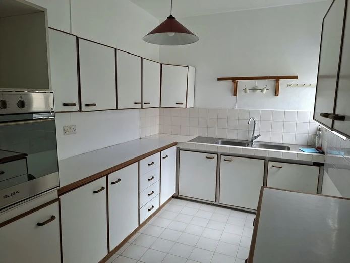 Àppartement à vendre à Curepipe - Récemment repeint et très bien entretenu.