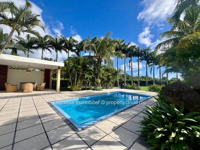 For Rent : Exceptional 4-bedroom property in a prime location of Foret Daruty.  