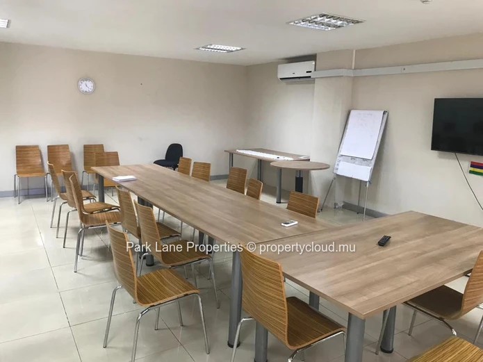 Large office space on the 6th & 2nd floors in the centre of Port Louis.