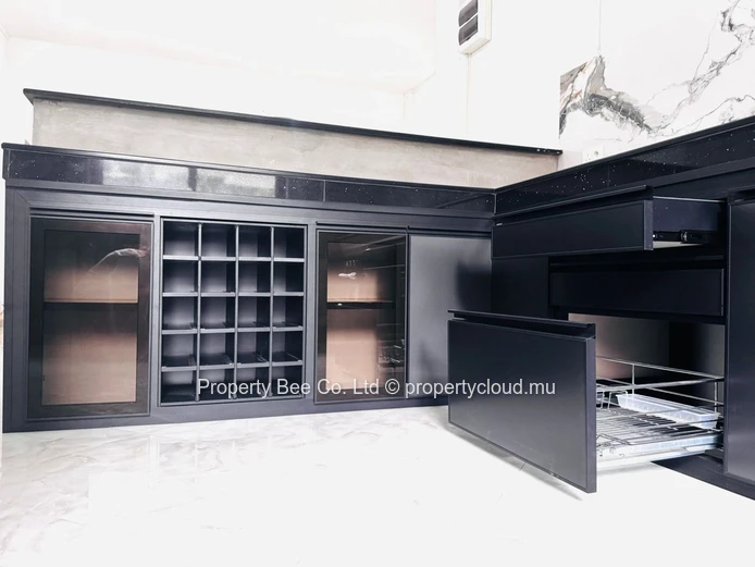 Emplacement prestigieux | Habitation spacieuse | Opportunité d'investissement