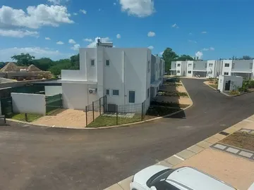 3 Bedroom Townhouse, Duplex