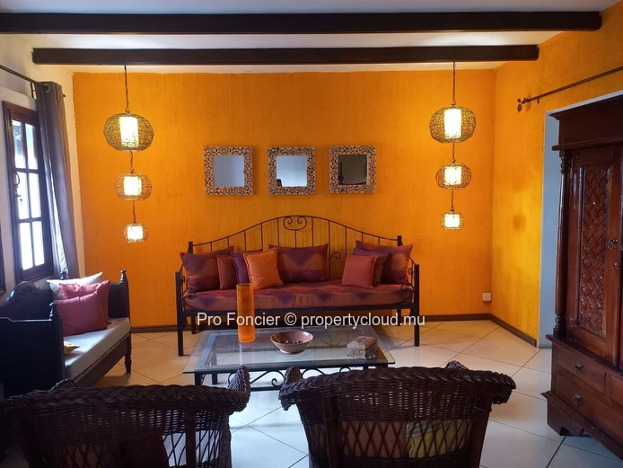 Apartment for sale in Roches Brunes - Don't Miss!