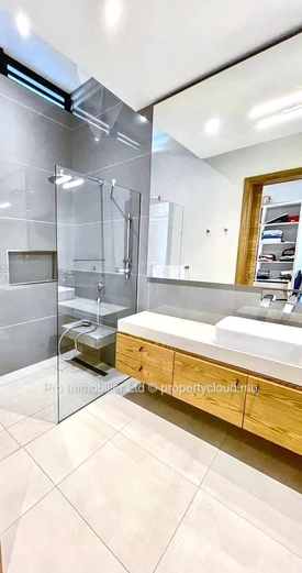 Stunning Fully Furnished Villa in Sought-After Palmyre Black River.