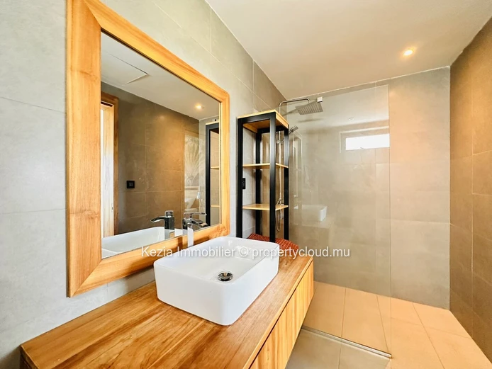 | Appartement Contemporain Avec Piscine Privée Sur Le Rooftop |