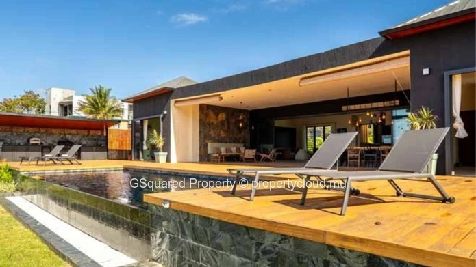 Cascavelle 4-Bed Villa — Pool, Sea Views, Foreign Buyers OK