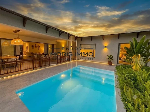 4 Bedroom Villa