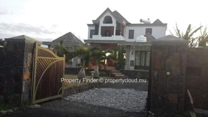 Villa de luxe à vendre dans l'Est