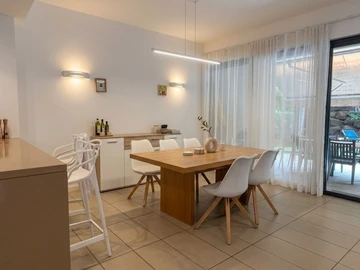 3 Bedroom Townhouse, Duplex