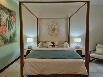 4 Bedroom Villa