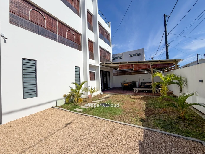 À Vendre Appartement De 3 Chambres - Au Rez-De-Chaussée | Trou Aux Biches, Coastal Road