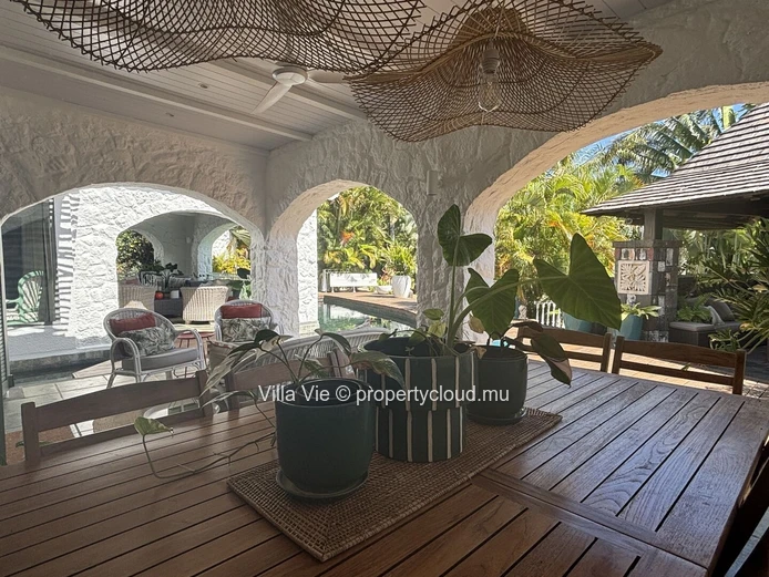 Calodyne - Maison de charme de 4 chambres avec piscine et grand jardin