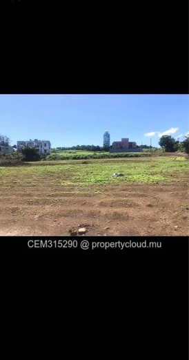 2 terrains résidentiels disponibles à la vente – Trou aux Cerfs, Curepipe
