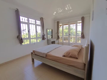 4 Bedroom Villa