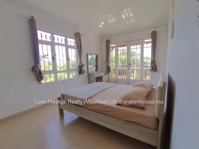 Spacious 4-Bedroom Villa with Private Pool for Rent | 10 Perches | Garage for 2 Cars | Rs 75,000 per Month