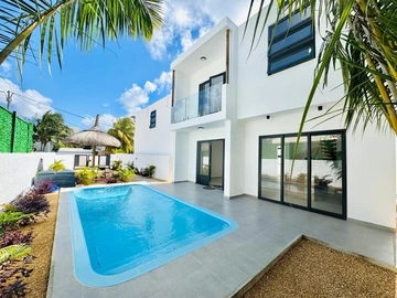 4 Bedroom Villa