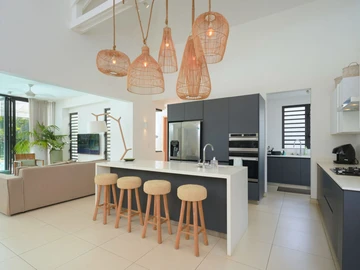 4 Bedroom Villa