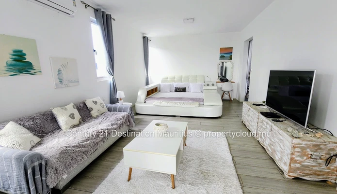 6 Bedroom Villa with Rental Income Potential in Cap Malheureux
