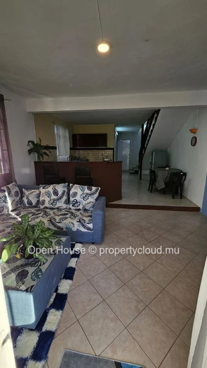 Duplex meublé tout confort à Mon Choisy avec accès piscine au cœur d'une résidence calme