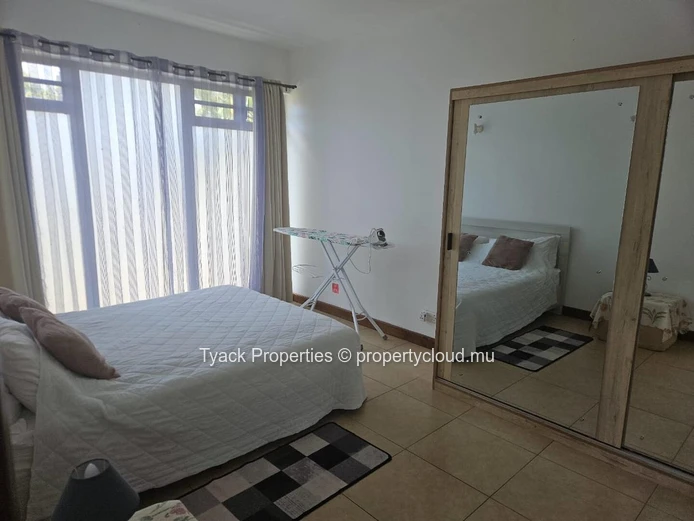 Elegant 4-Bedroom Villa with Pool and Garden – Grand Baie