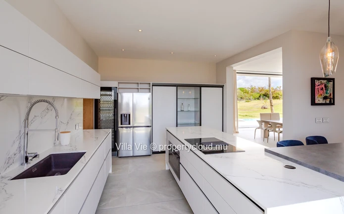 Beau Champ - Luxueuse villa de 5 chambres avec vue sur le golf