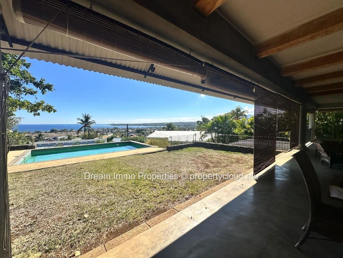 Élégante villa de caractère de 3 chambres avec vue panoramique mer et montagne à Tamarin – Ile Maurice
