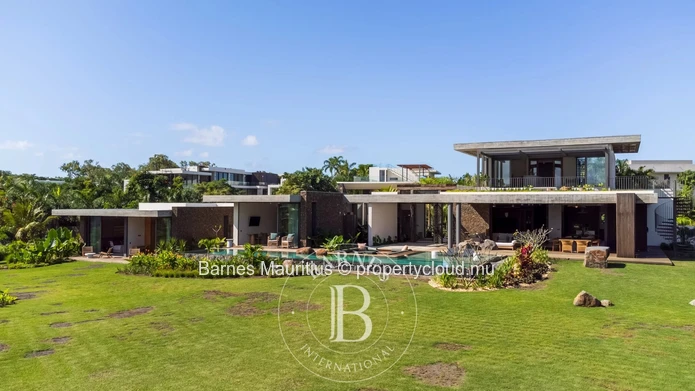Anahita Resort - Exceptional Architect-Designed Villa Overlooking The Golf Course