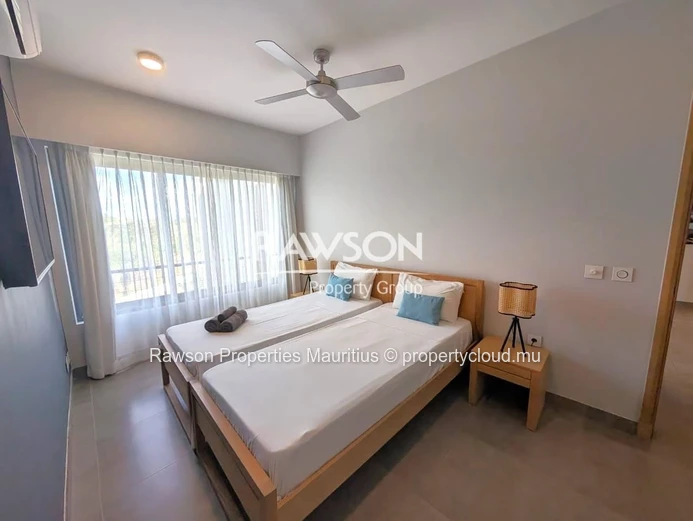 Magnifique Penthouse 3 Chambres En-Suit | Piscine De Style Lagon | Mont Choisy | € 720,000
