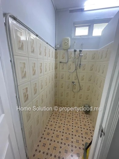  Charming 3-bedroom apartment