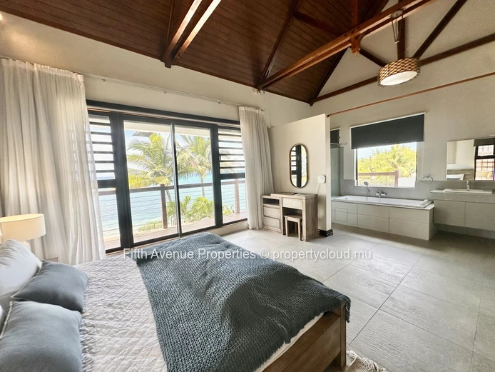 Pointe aux Canonniers - Pieds dans l'eau. Villa de 3 chambres