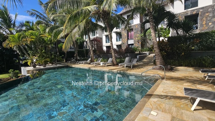  Stunning Penthouse with Breathtaking Sea Views & Family-Friendly Amenities