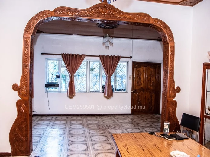 Maison à vendre à Vieux Quatre Bornes 