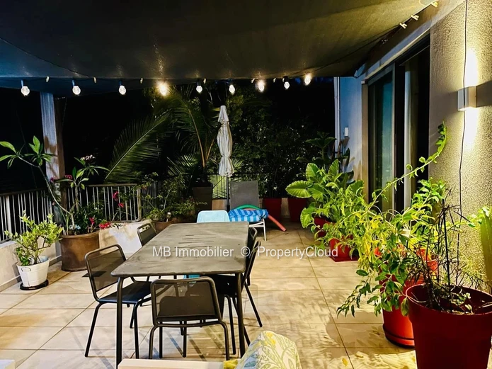 Exceptional penthouse for rent - Mont Choisy
