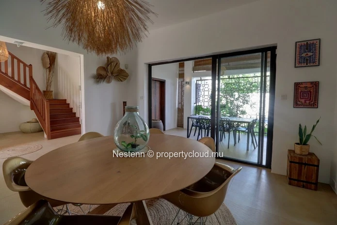 Charmante villa de 3 chambres avec piscine privée à Péreybère