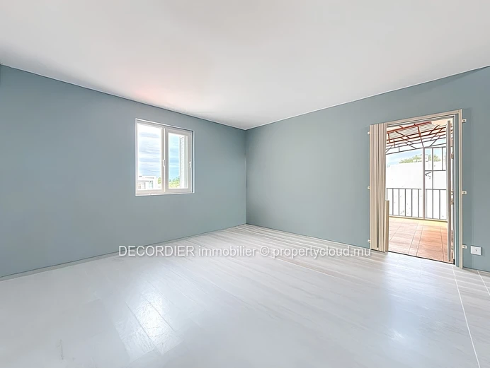 Beautiful family home in Baie du Tombeau