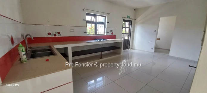 Maison à louer à Vacoas - Grande demeure à fort potentielle commercial
