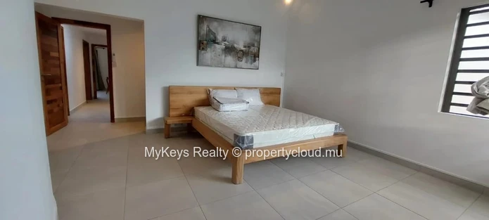 Mountain Views – Private Pool – Large Garden