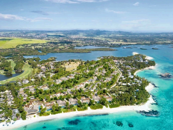 Villa pieds dans l'eau en pleine propriété- Livraison Décembre 2024