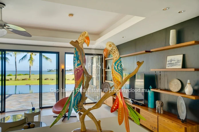 Anahita - Villa d'exception pieds dans l'eau, sur le golf