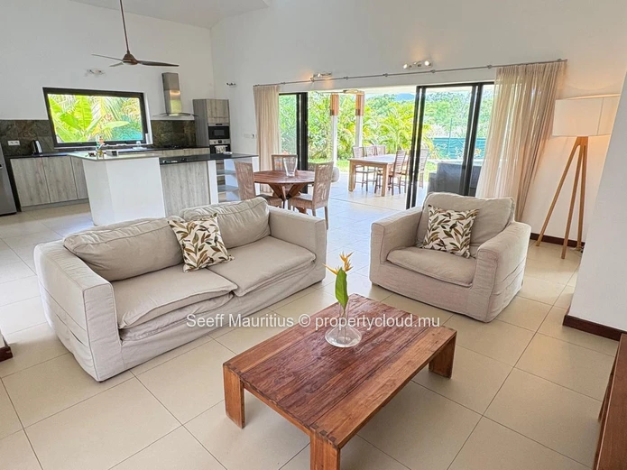 Tranquil Single-Storey Villa Surrounded by Nature
