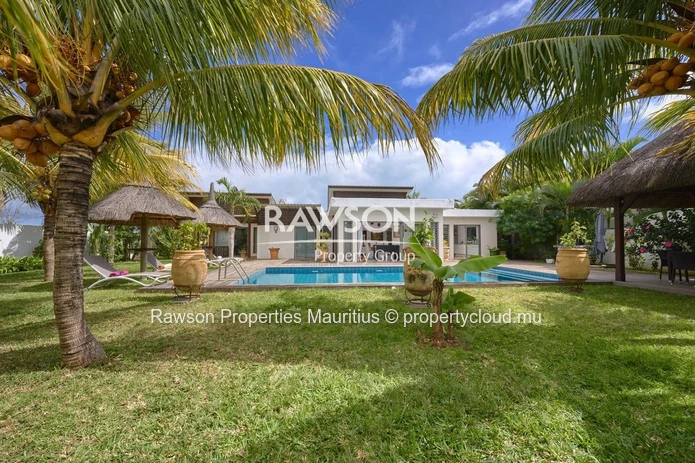 Modern Villa In Grand Bay