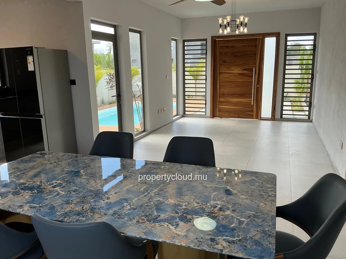 Villa Contemporaine 2026 de 270 m² sur 9.5 Perches | Rooftop Vue Montagne & Piscine Privée | Proche Balaclava & 7 km ...
